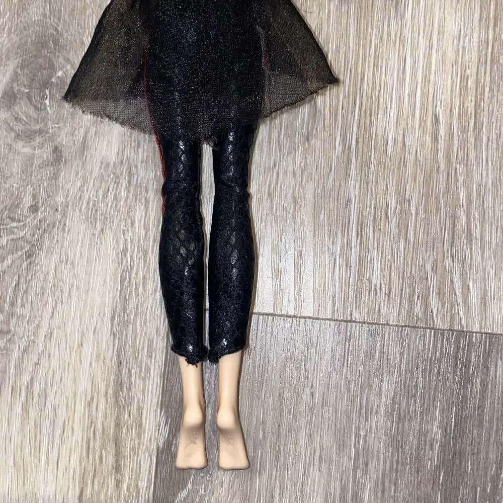 Ever After High RAVEN Queen School Spirit Doll